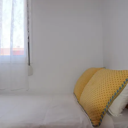 - Rest * El Médano
